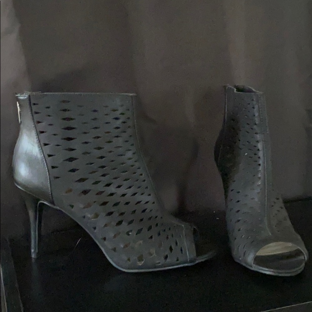Peep toe heels
